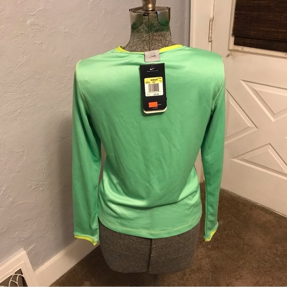 NWT Nike Dri Fit Long Sleeve Tee - Picture 3 of 3